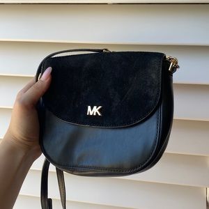 MK BLACK CROSSBODY